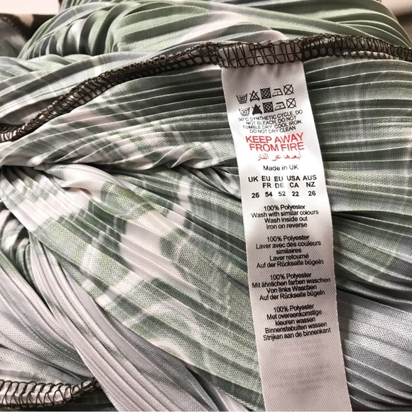 Boohoo Plisse Shirt Dress 22 Textured Button Front Collared Maxi Chocolate Long - Picture 7 of 7